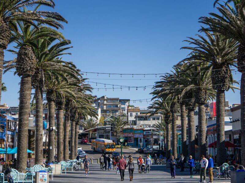 Hermosa Beach Piier Plaza e1653852242600