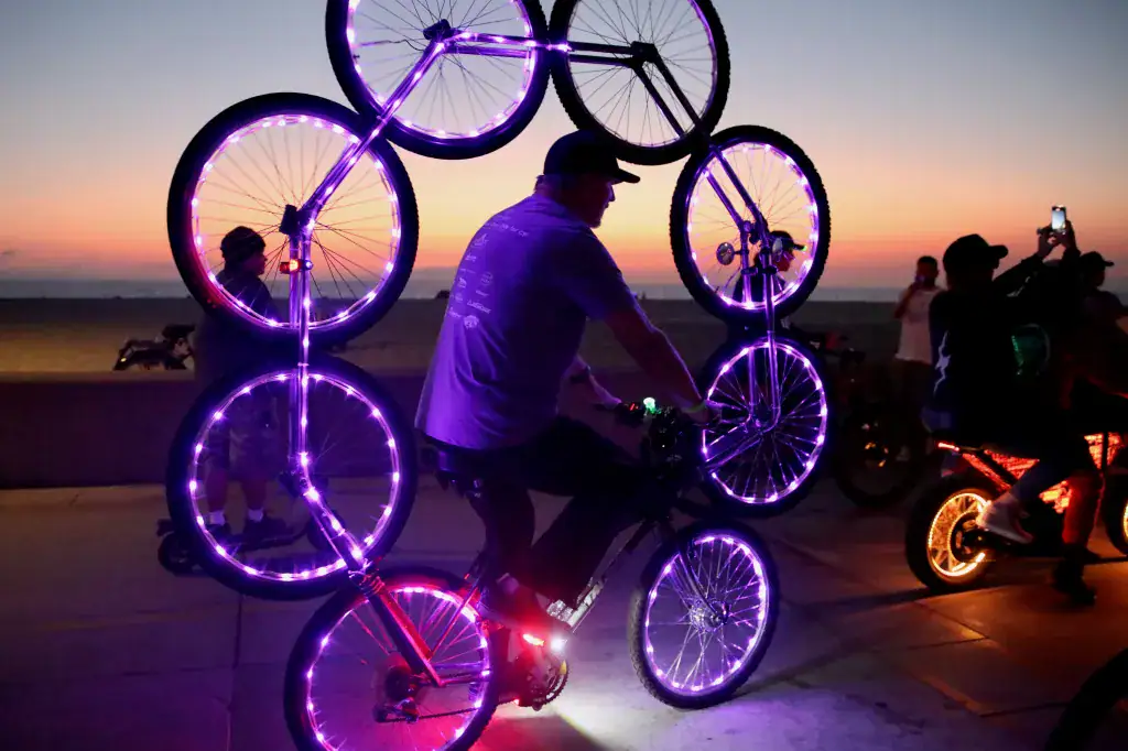 May Volunteer Opportunities in the South Bay 3 TDB L GLOWRIDE 0923 HF 16 1