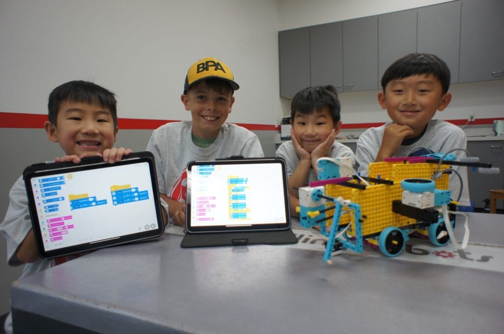 Rolling Robots Summer Camps in the South Bay and Los Angeles: Robotics and Coding for Kids Ages 5 to 15 4 Rolling Robots