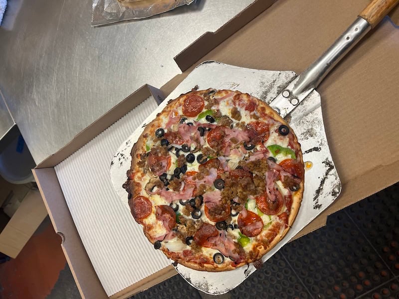Rizzo's Pizzeria in Lomita Has Been Feeding the South Bay for 45 Years 4 Rizzos Pizza